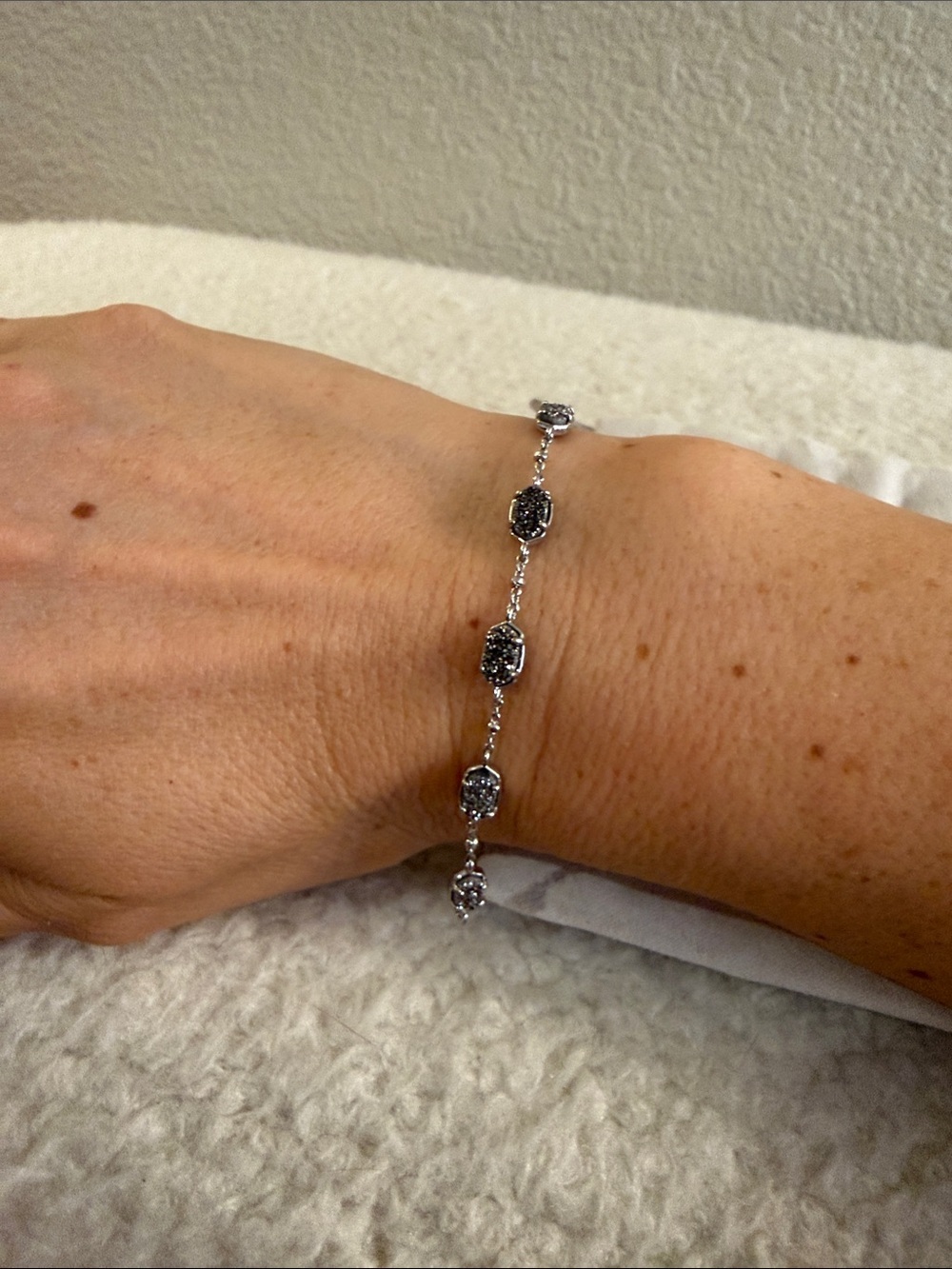 Kendra Scott Emilie Silver Chain Bracelet with Druzy Accents - Picture 2 of 4